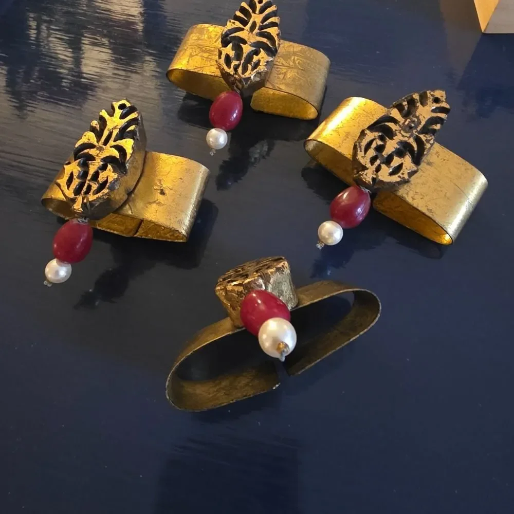 Vintage Coral & Faux Pearl Napkin Rings in Wooden Box – Set of 4